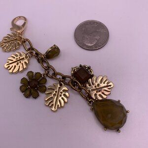 🐱5 for $10.  Gold Key Chain with Gold Leaves & Green Charms